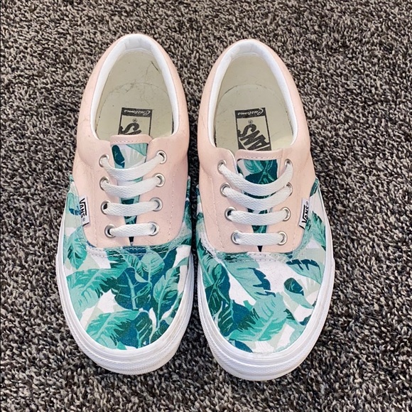 Custom Vans - Picture 2 of 8